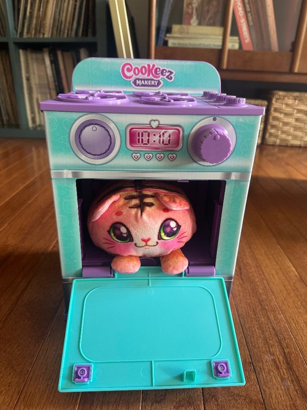 Cookeez Makery Baked Treatz Oven Playset